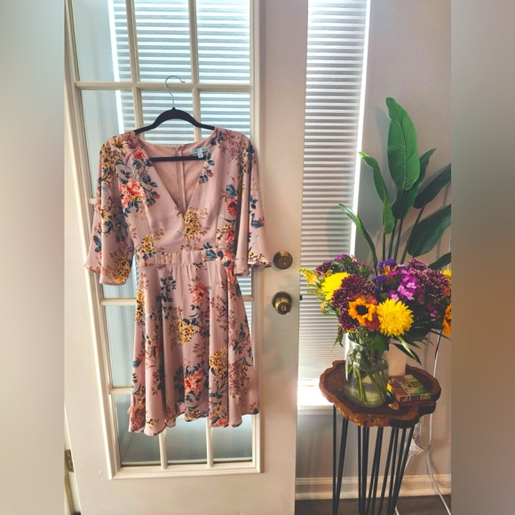 Lilac Floral Dress - Picture 1 of 5